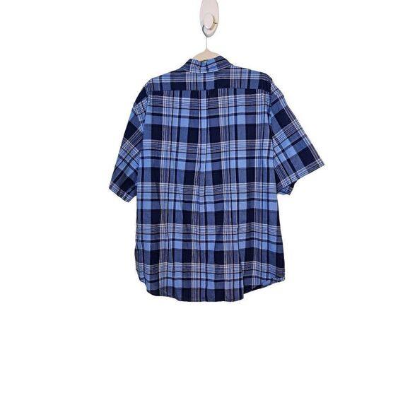 Ralph Lauren classic fit navy and light blue short sleeve button down shirt.  Si - Picture 2 of 3